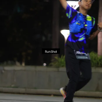 Runner Photo 6958746