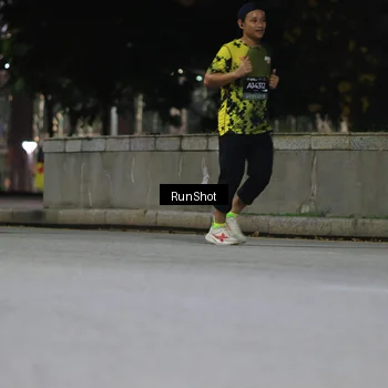 Runner Photo 6958766