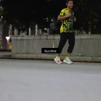 Runner Photo 6958768