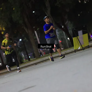 Runner Photo 6958804