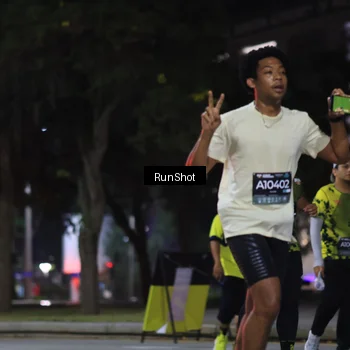 Runner Photo 6958914