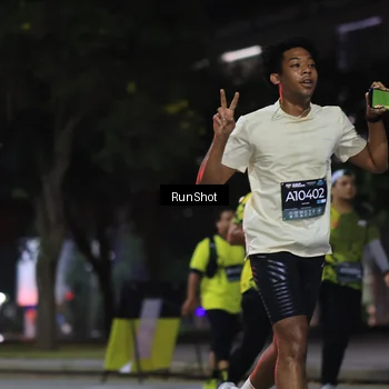 Runner Photo 6958919
