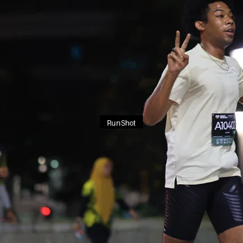 Runner Photo 6958938