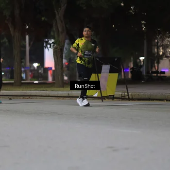 Runner Photo 6959103