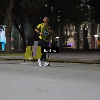 Runner Photo 6959123