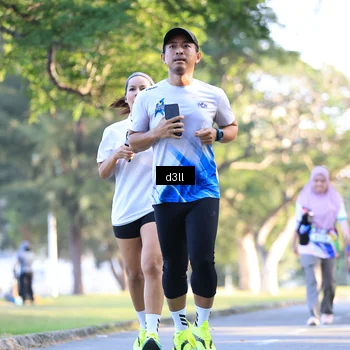 Runner Photo 6959340
