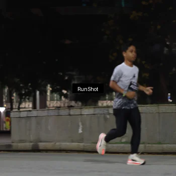 Runner Photo 6959416