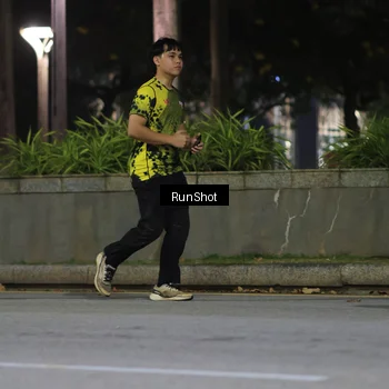 Runner Photo 6959436