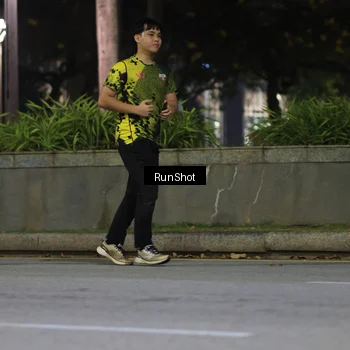 Runner Photo 6959437