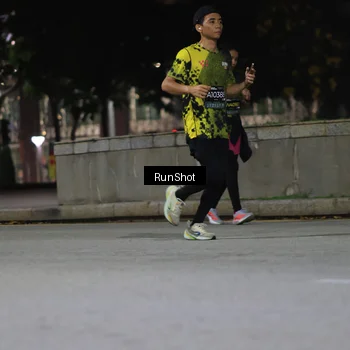 Runner Photo 6959457