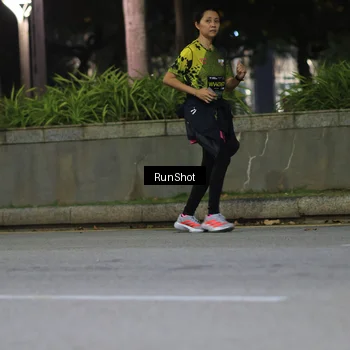 Runner Photo 6959476