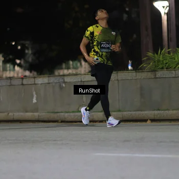 Runner Photo 6959510