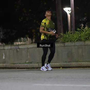 Runner Photo 6959513
