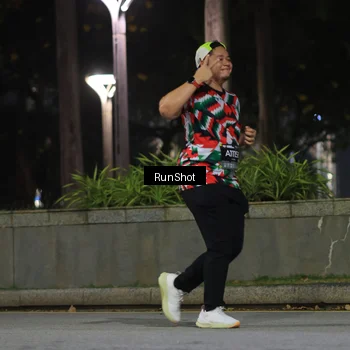 Runner Photo 6959531
