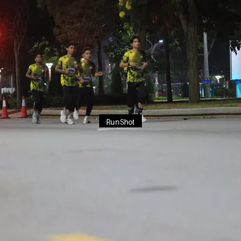 Runner Photo 6959549