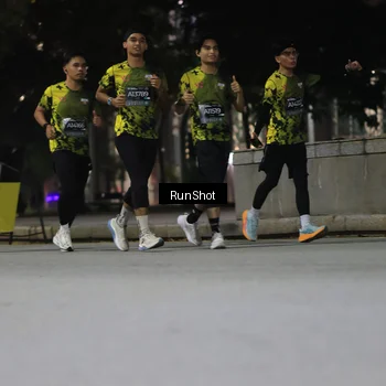 Runner Photo 6959573