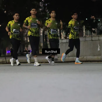 Runner Photo 6959574