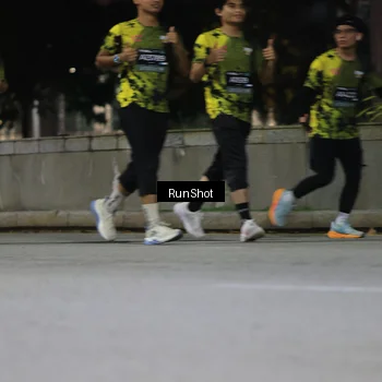 Runner Photo 6959623