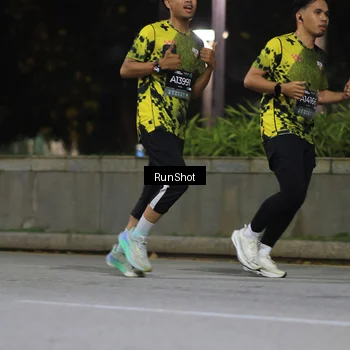 Runner Photo 6959629