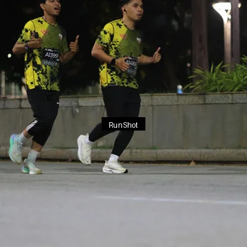 Runner Photo 6959642