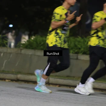 Runner Photo 6959650