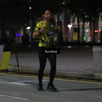 Runner Photo 6959702