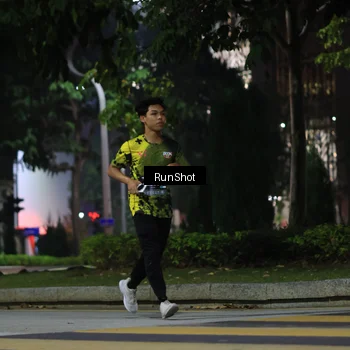 Runner Photo 6959892