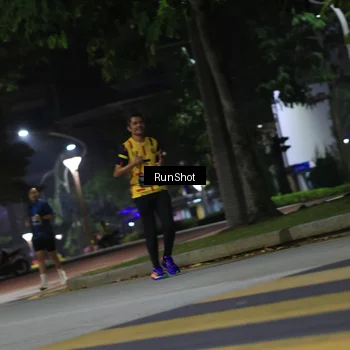 Runner Photo 6959915