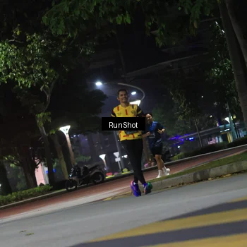 Runner Photo 6959931