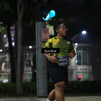 Runner Photo 6960002