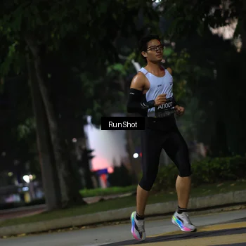 Runner Photo 6960011