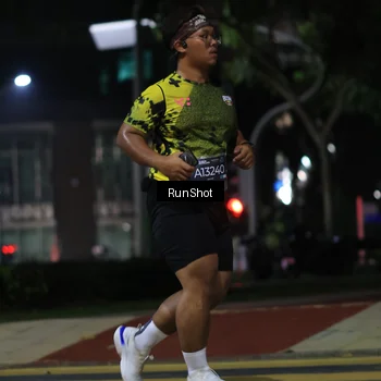 Runner Photo 6960020