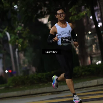 Runner Photo 6960034