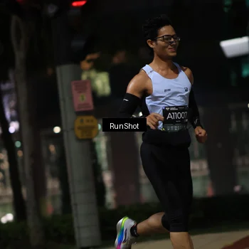 Runner Photo 6960038