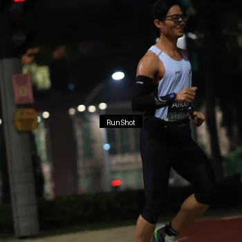 Runner Photo 6960052