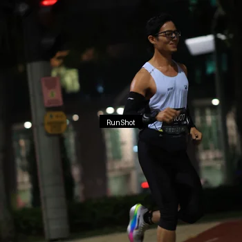 Runner Photo 6960059