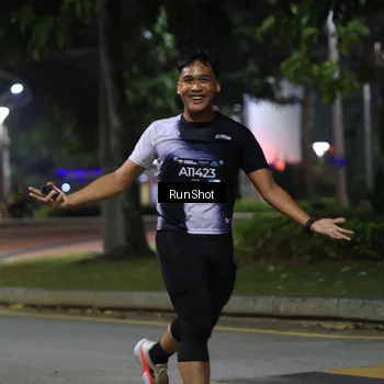 Runner Photo 6960060