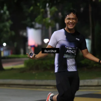 Runner Photo 6960066