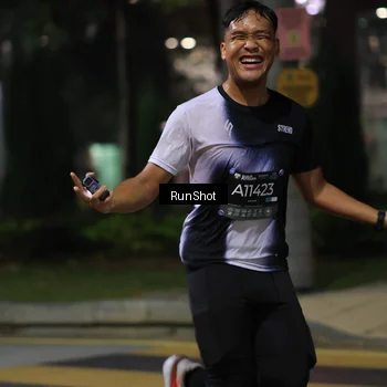 Runner Photo 6960071