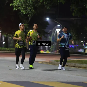 Runner Photo 6960075