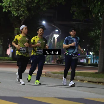 Runner Photo 6960082