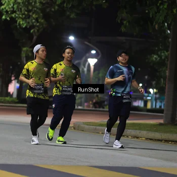 Runner Photo 6960083