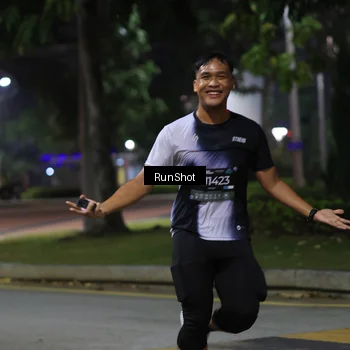 Runner Photo 6960088