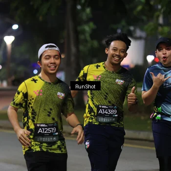 Runner Photo 6960098