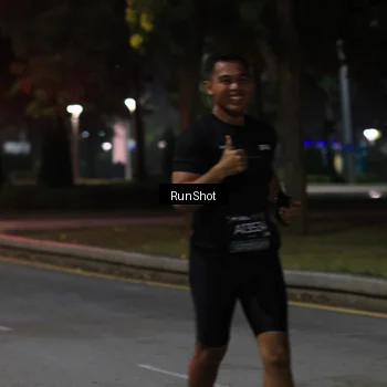 Runner Photo 6960108