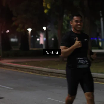 Runner Photo 6960109
