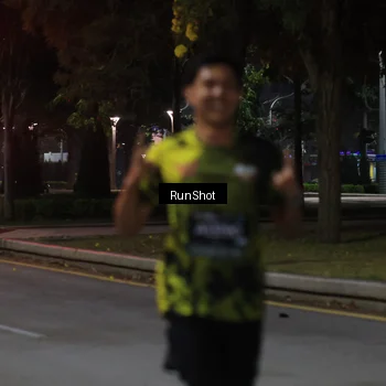 Runner Photo 6960111