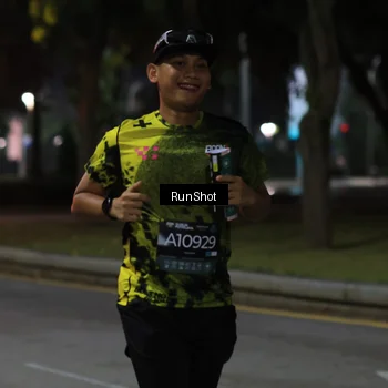 Runner Photo 6960117