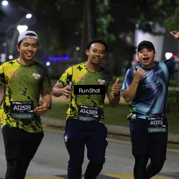 Runner Photo 6960125
