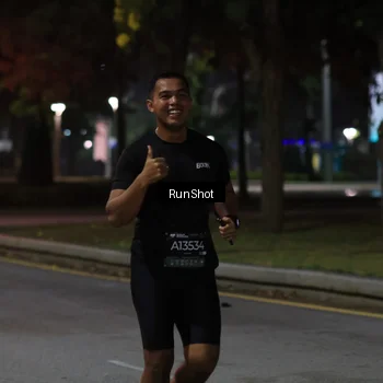 Runner Photo 6960137